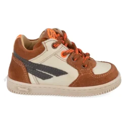 sneakers cognac