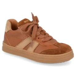 sneakers cognac