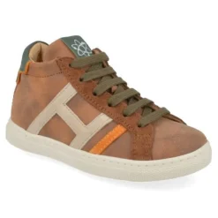 sneakers cognac