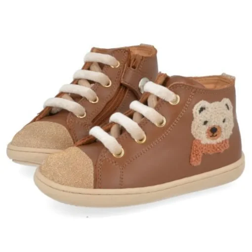 sneakers cognac