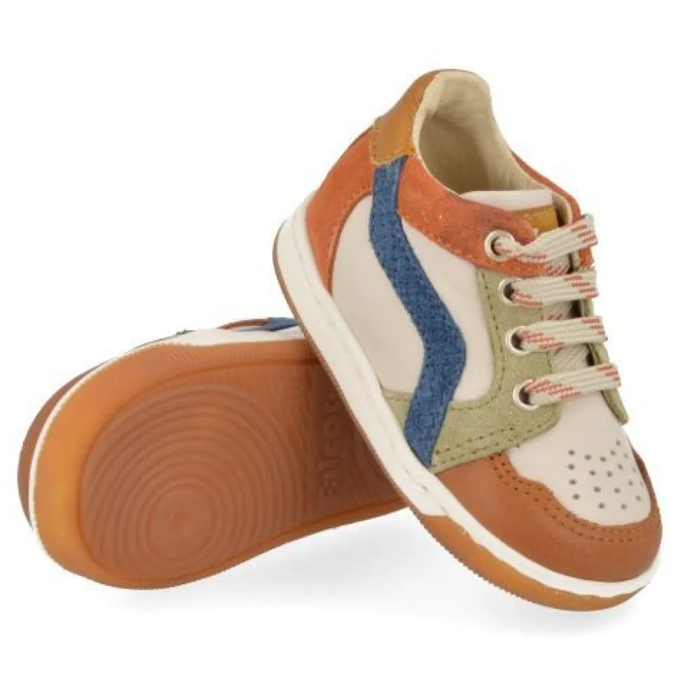 sneakers cognac