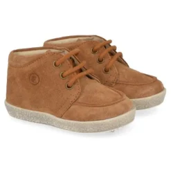 sneakers cognac