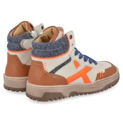 sneakers cognac