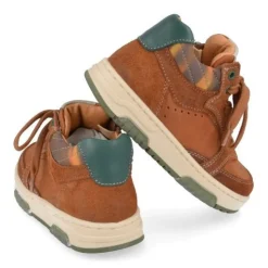 sneakers cognac