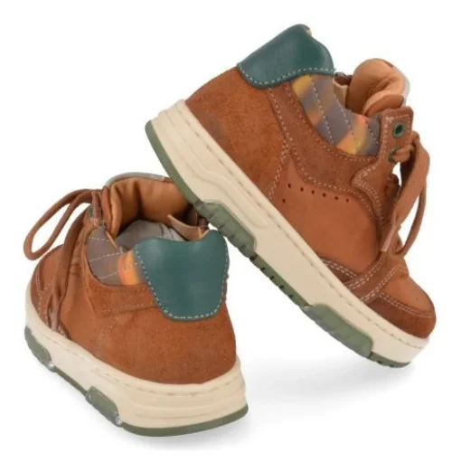 sneakers cognac