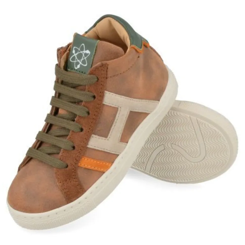sneakers cognac