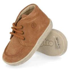 sneakers cognac