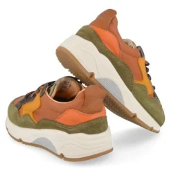 sneakers cognac