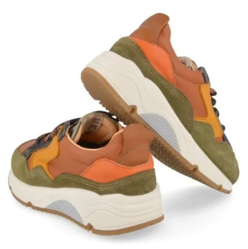 sneakers cognac