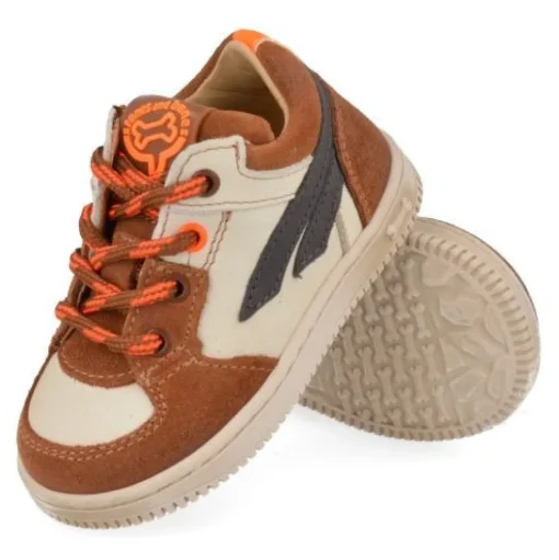 sneakers cognac