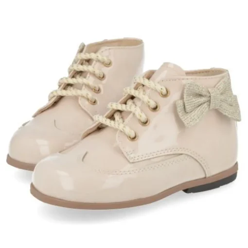 sneakers ecru