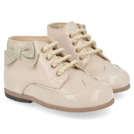 sneakers ecru
