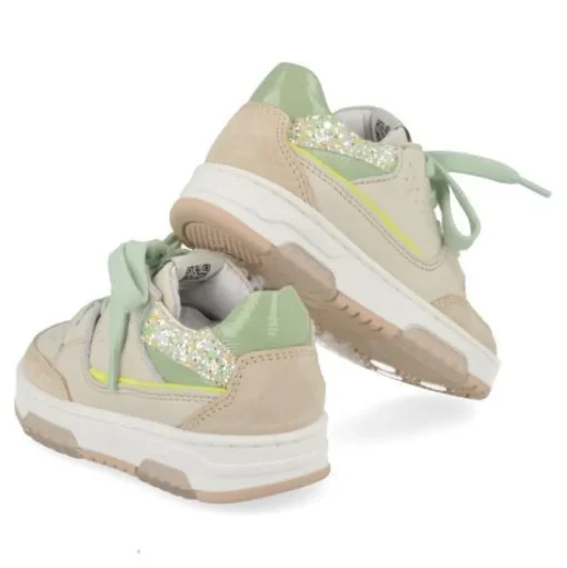 sneakers ecru