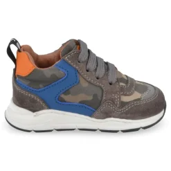 sneakers grijs