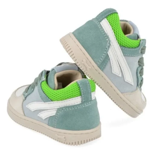 sneakers grijs