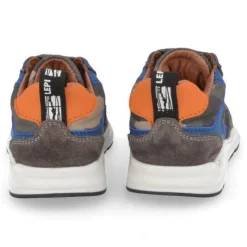 sneakers grijs