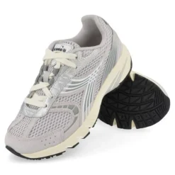 sneakers grijs