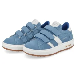 sneakers jeans bl