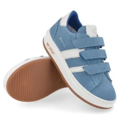 sneakers jeans bl