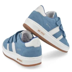 sneakers jeans bl