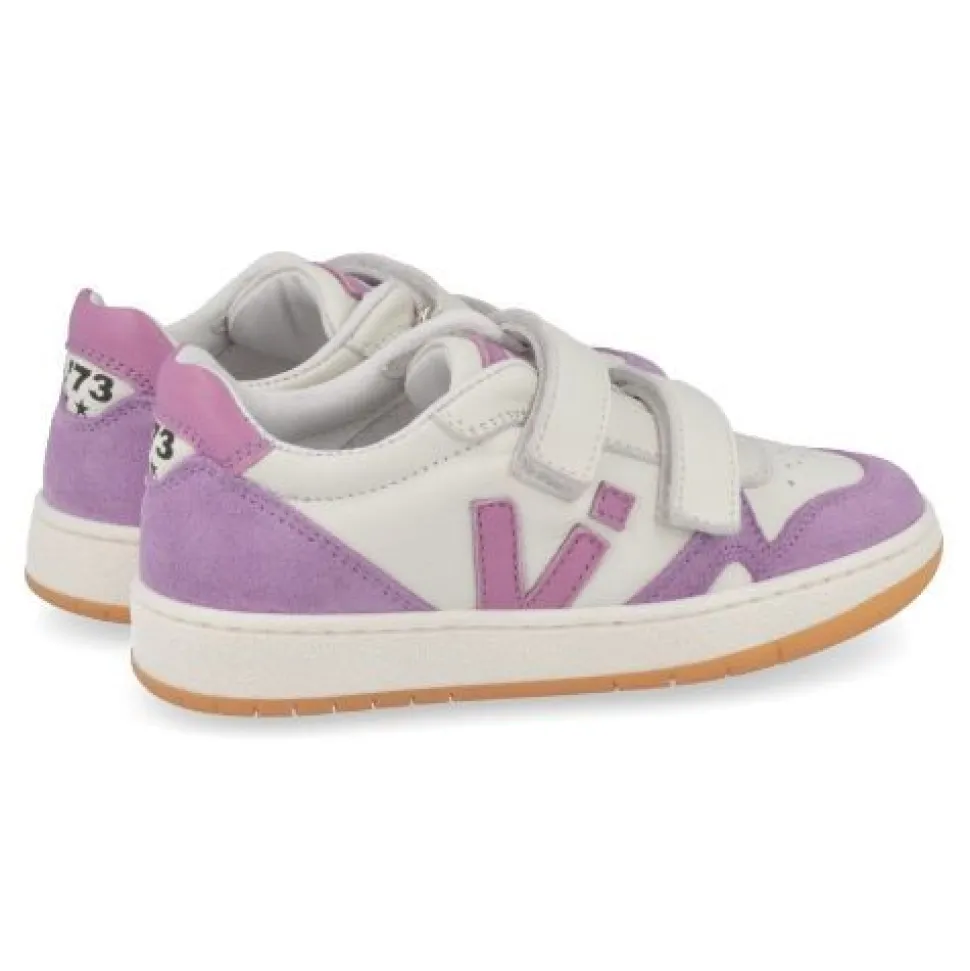 sneakers lila