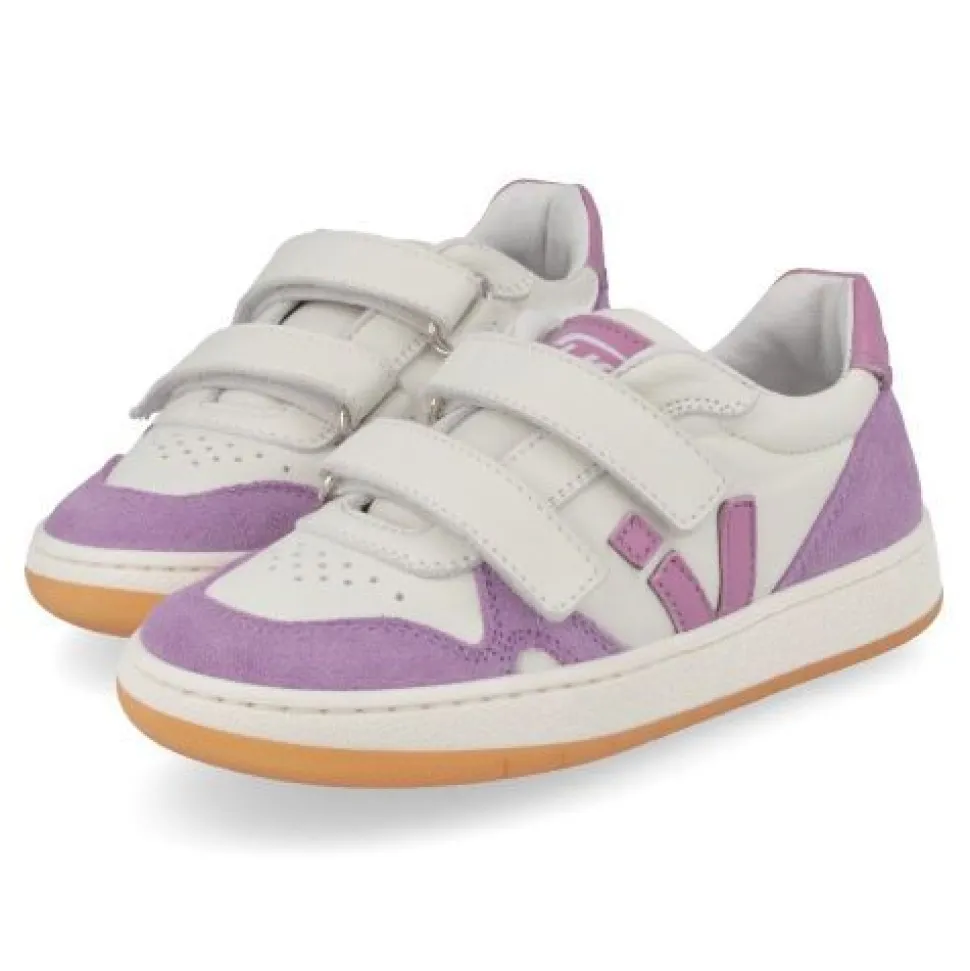 sneakers lila