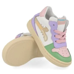 sneakers lila