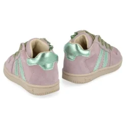sneakers lila