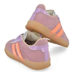 sneakers lila