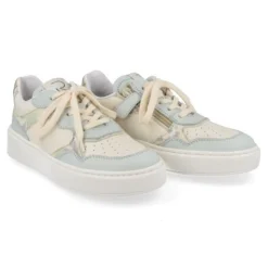 sneakers mint