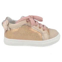 sneakers nude