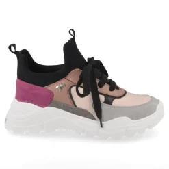 sneakers nude