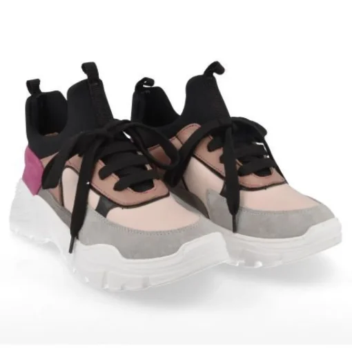 sneakers nude