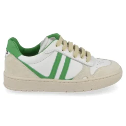 sneakers wit