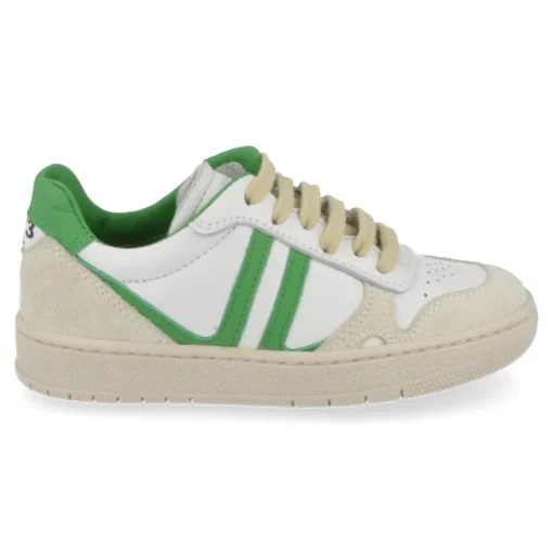 sneakers wit
