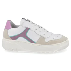 sneakers wit
