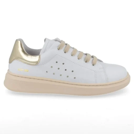 sneakers wit