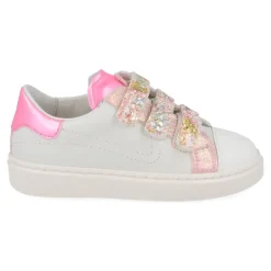 sneakers wit