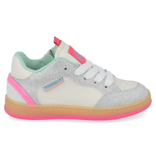 sneakers wit