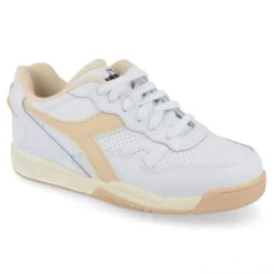 sneakers wit