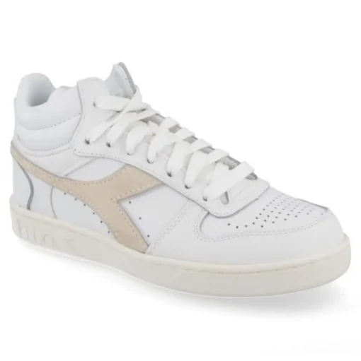 sneakers wit