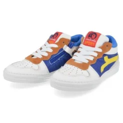 sneakers wit