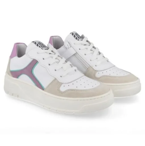sneakers wit