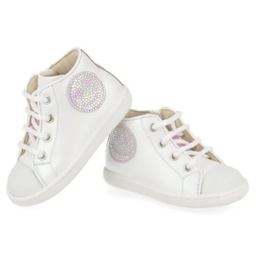 sneakers wit