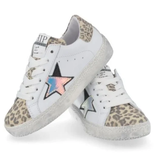 sneakers wit