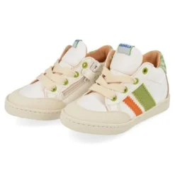 sneakers wit
