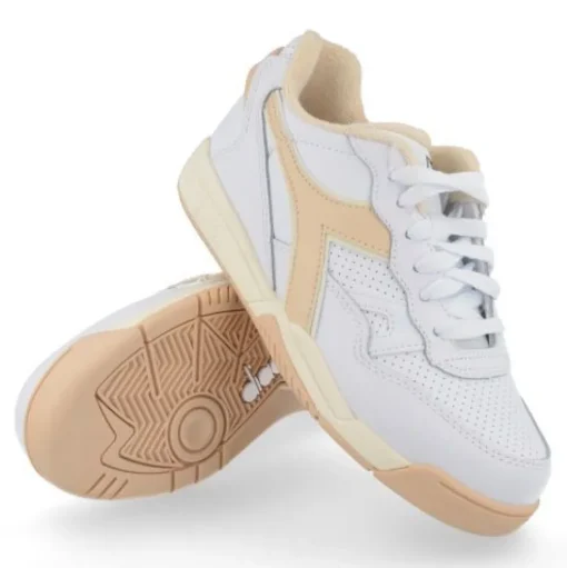 sneakers wit
