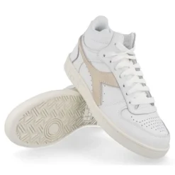 sneakers wit