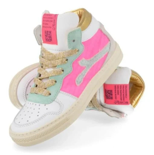 sneakers wit