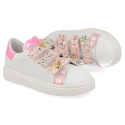 sneakers wit